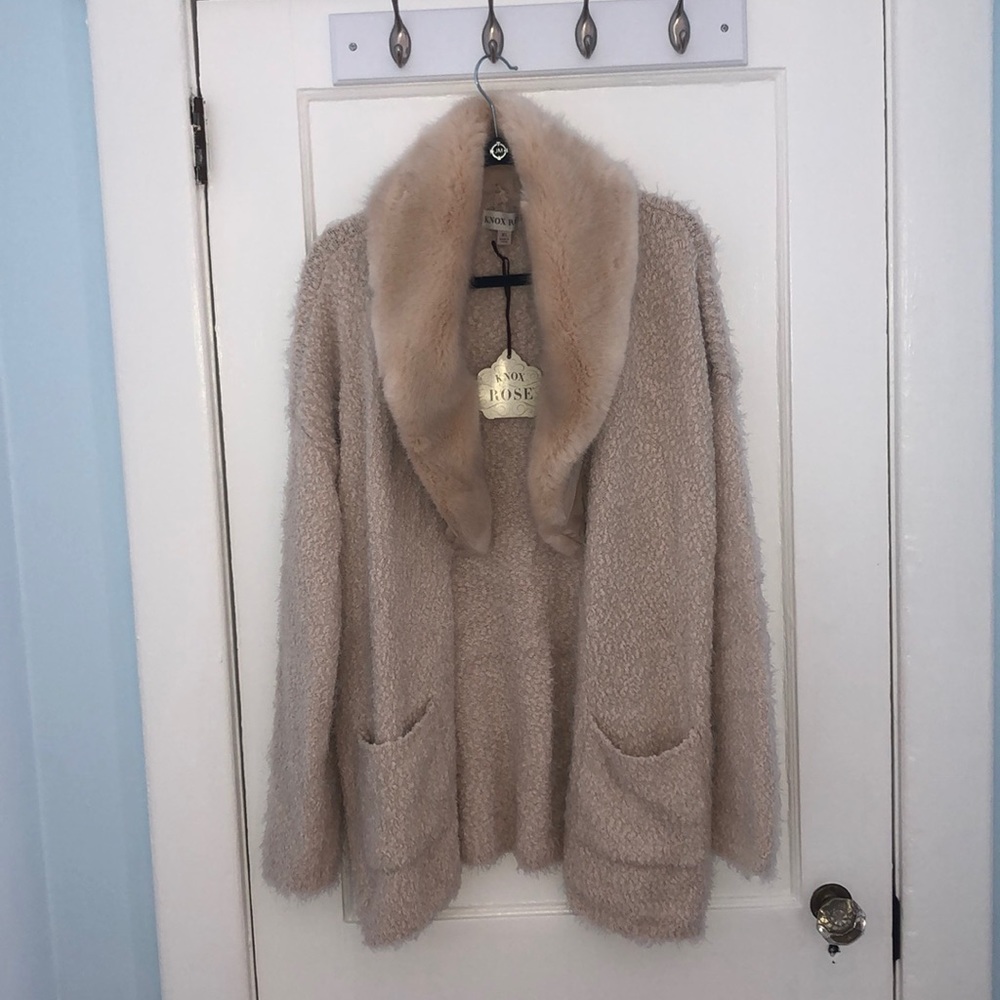 Cream knitted jacket/cardigan